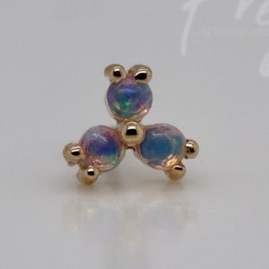 BVLA YG White Opal AAA Tri Prong Cluster 1.5mm